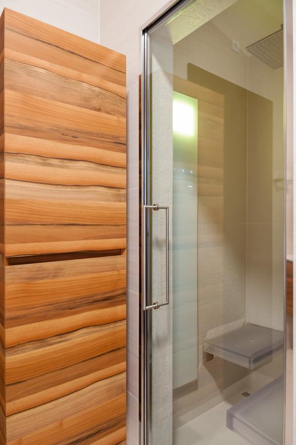 Chambre Lit King-Size avec Baignoire Spa