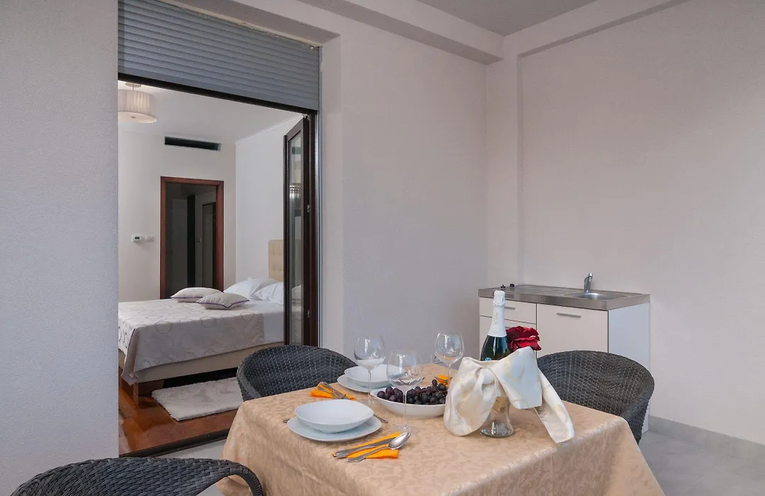 Luxury Rooms Near The Beach-1