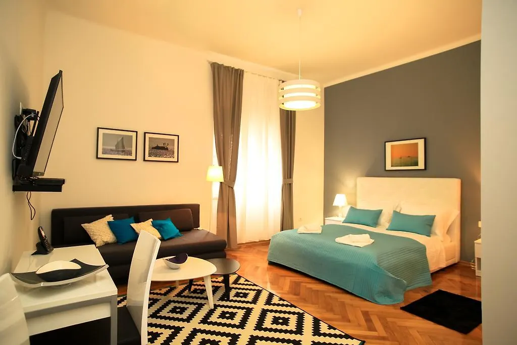 Contarini Luxury Rooms-1