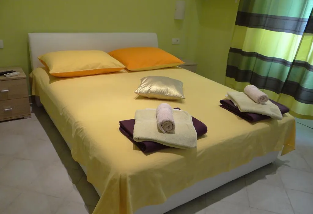 Rooms Stella-1