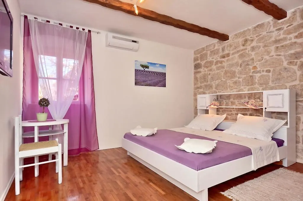Rooms Vila Vilini Dvori-1