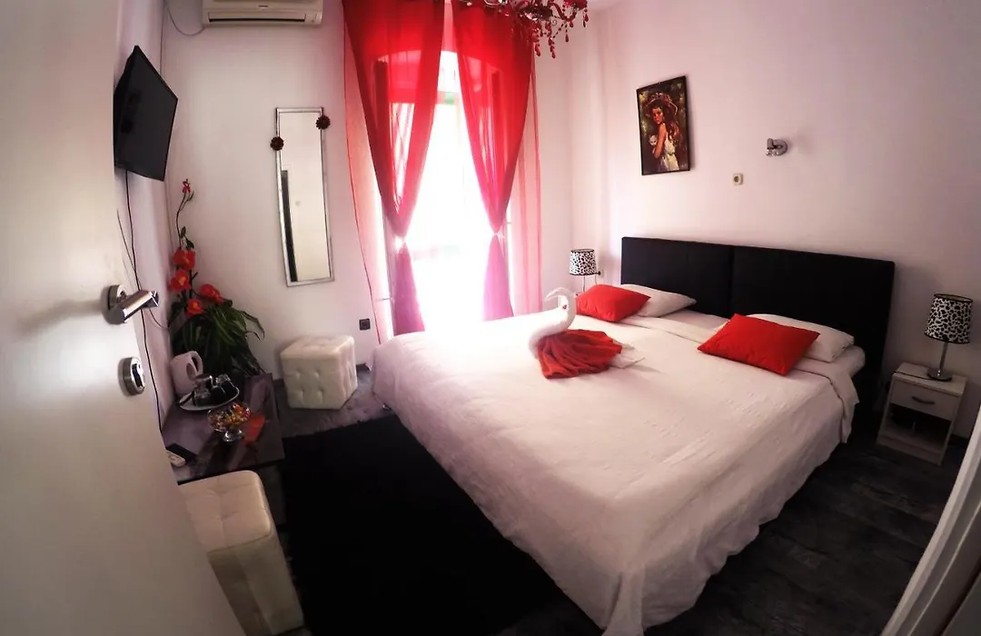 Rooms And Apartment Stambuk-1