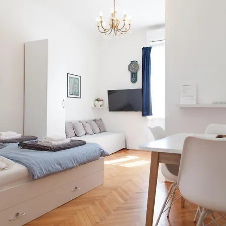 Milla Rooms-3