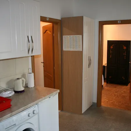 Rooms And Apartments Emily-3