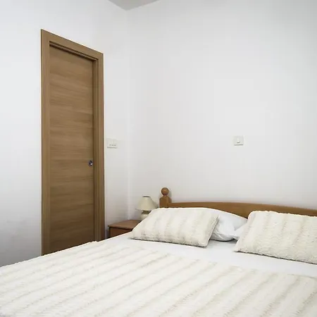 La Perla Luxury Apartments-3