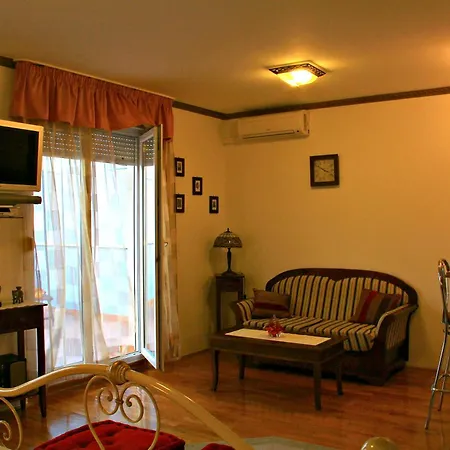 Apartments Znjan-3