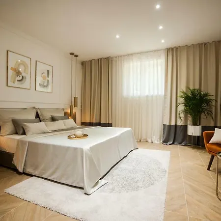 Club boutique rooms-3